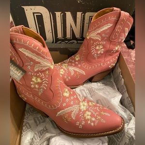 Dingo Pink Embroidered Ankle Boots